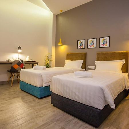 Bzz Hotel Skudai Εξωτερικό φωτογραφία