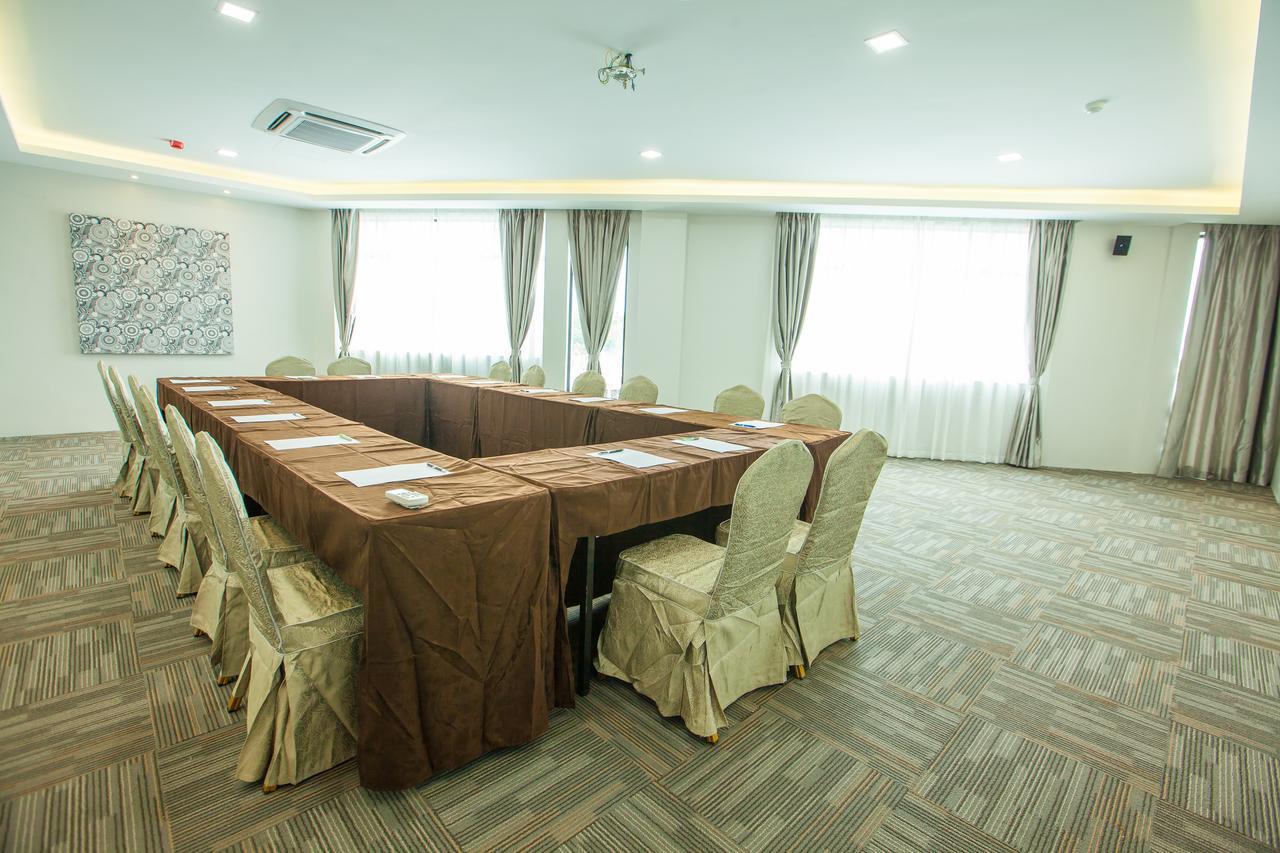 Bzz Hotel Skudai Εξωτερικό φωτογραφία