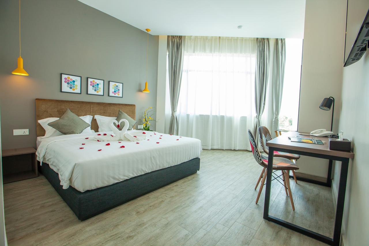 Bzz Hotel Skudai Εξωτερικό φωτογραφία