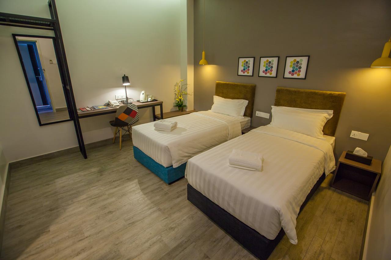 Bzz Hotel Skudai Εξωτερικό φωτογραφία