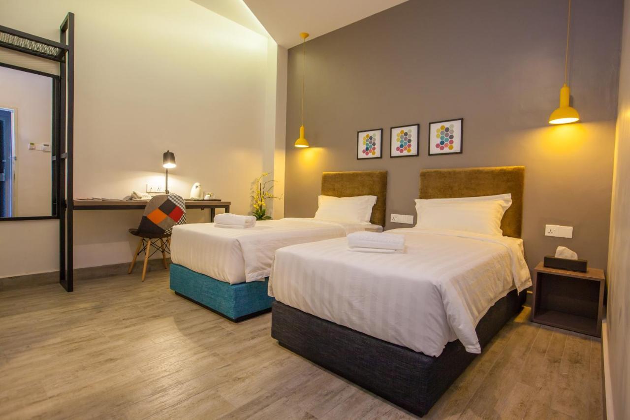 Bzz Hotel Skudai Εξωτερικό φωτογραφία